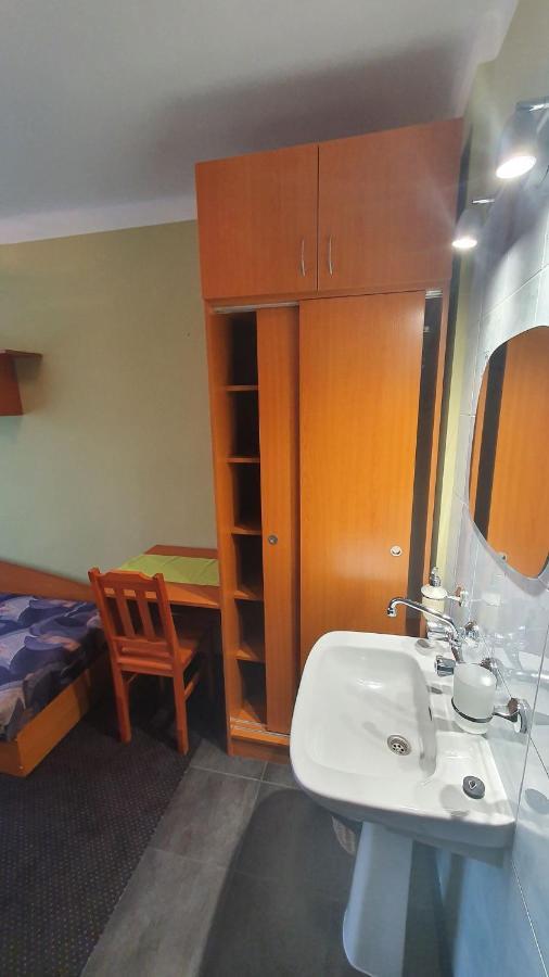 Wieczernik Dom Rekolekcyjny Ksiezy Pallotynow Swieta Katarzyna  Ngoại thất bức ảnh